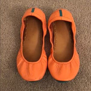 Coral Tieks
